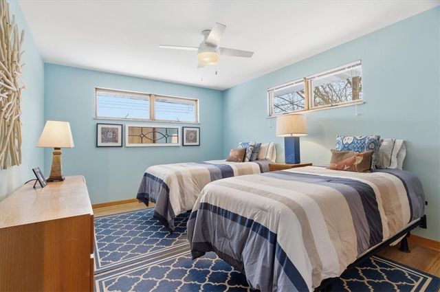 517 Brierly Ln, Munhall, PA 15120