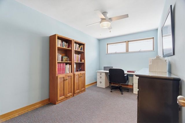 517 Brierly Ln, Munhall, PA 15120