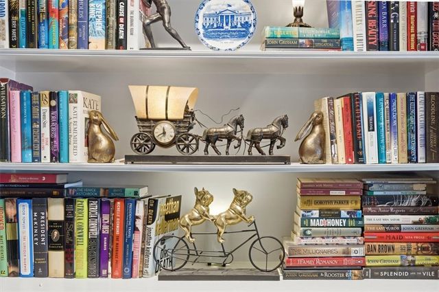 517 Brierly Ln, Munhall, PA 15120