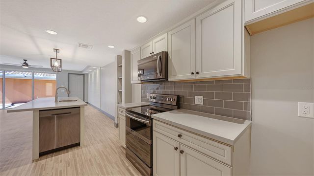 1586 DORGALI DRIVE, Sarasota, FL 34238
