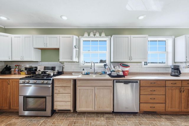 372 E 1150 S, Kokomo, IN 46901