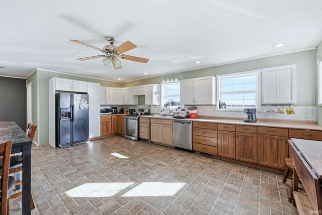 372 E 1150 S, Kokomo, IN 46901