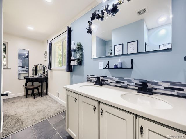 385 Main Street, Broomfield, CO 80020