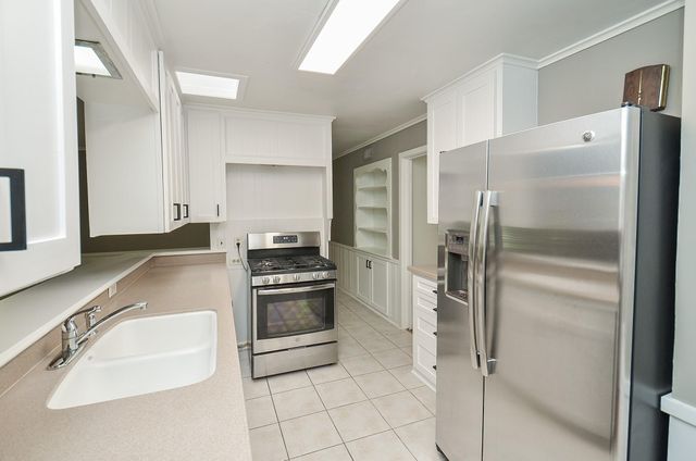 9817 Cedardale Drive, Houston, TX 77055