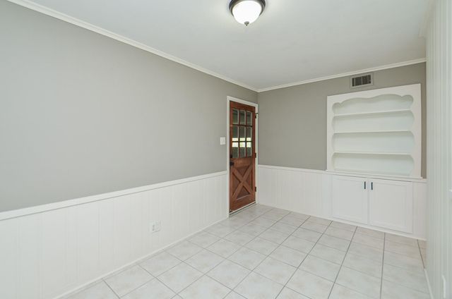 9817 Cedardale Drive, Houston, TX 77055