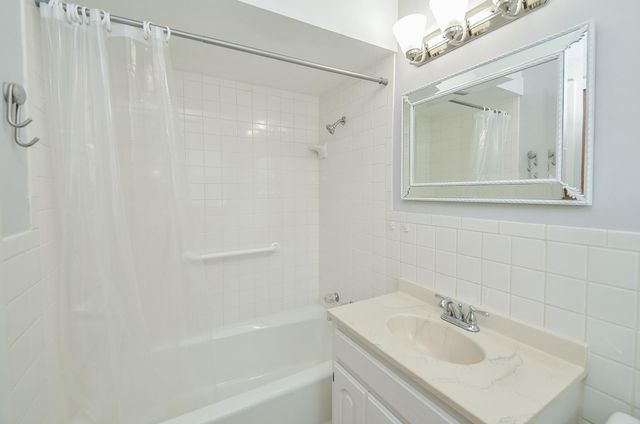 9817 Cedardale Drive, Houston, TX 77055