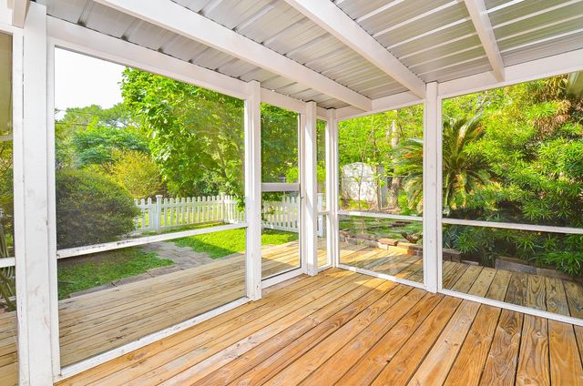 9817 Cedardale Drive, Houston, TX 77055