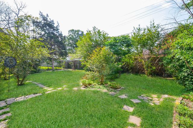 9817 Cedardale Drive, Houston, TX 77055