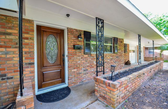 9817 Cedardale Drive, Houston, TX 77055
