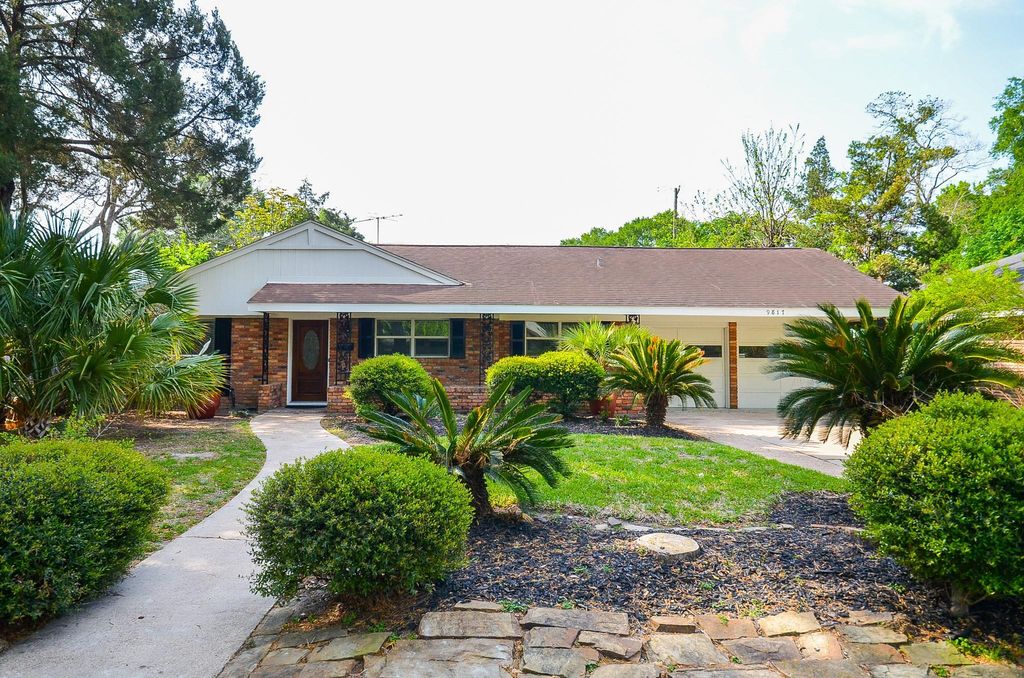 9817 Cedardale Drive, Houston, TX 77055