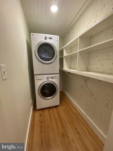 19 BRANCH LN E, Baltimore, MD 21202