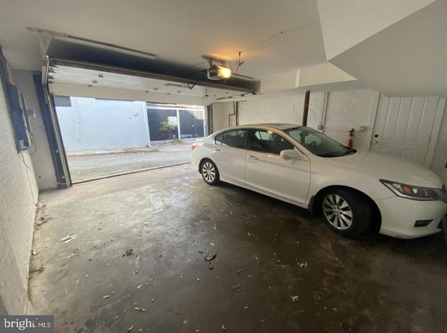 19 BRANCH LN E, Baltimore, MD 21202