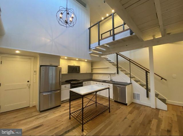 19 BRANCH LN E, Baltimore, MD 21202