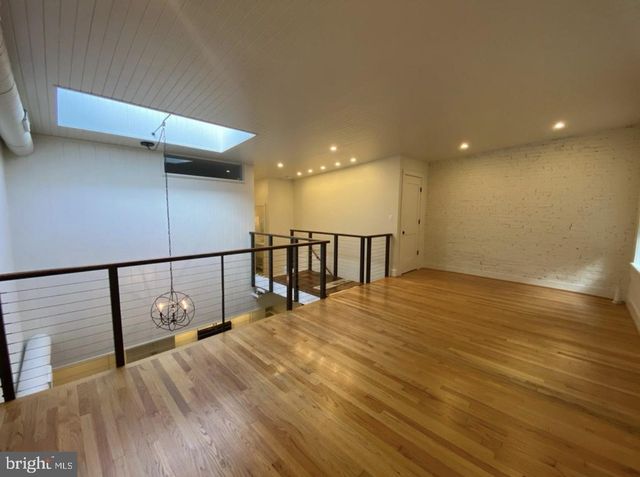 19 BRANCH LN E, Baltimore, MD 21202