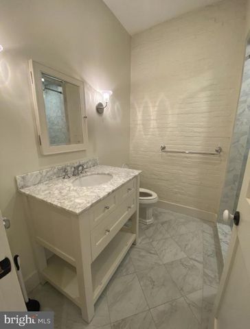 19 BRANCH LN E, Baltimore, MD 21202