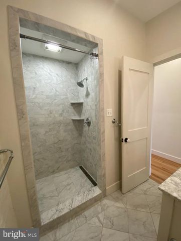 19 BRANCH LN E, Baltimore, MD 21202