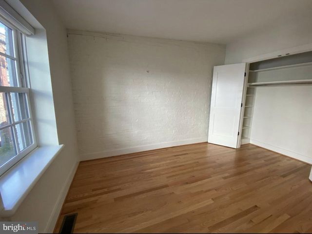 19 BRANCH LN E, Baltimore, MD 21202