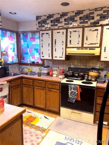 4519 South Salina Street, Syracuse, NY 13205