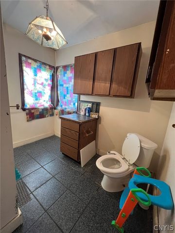 4519 South Salina Street, Syracuse, NY 13205