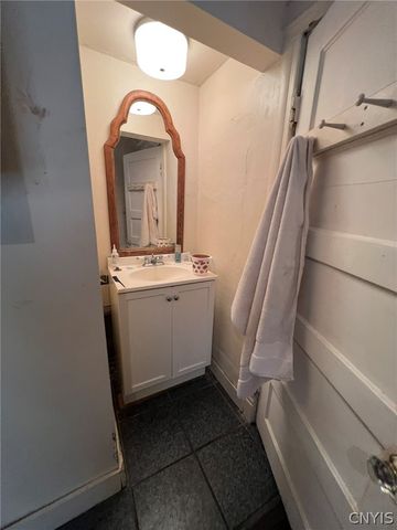 4519 South Salina Street, Syracuse, NY 13205