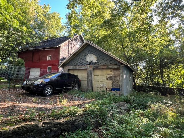 4519 South Salina Street, Syracuse, NY 13205