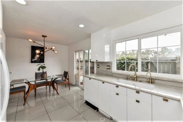 53 Oxford 14, Irvine, CA 92612