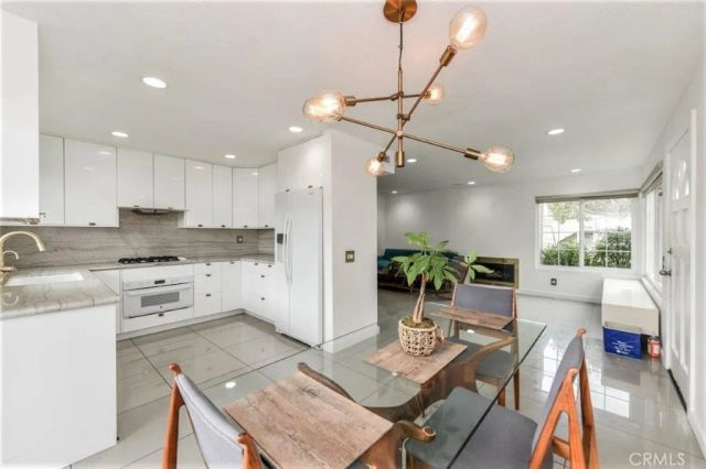 53 Oxford 14, Irvine, CA 92612