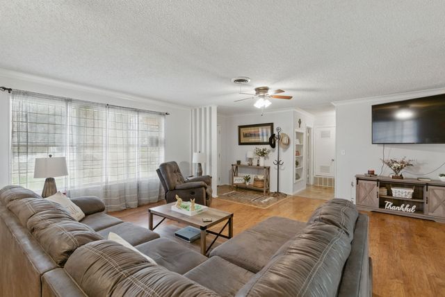 9200 Bethel Court, Lipan, TX 76462