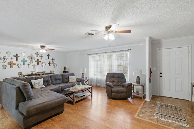 9200 Bethel Court, Lipan, TX 76462