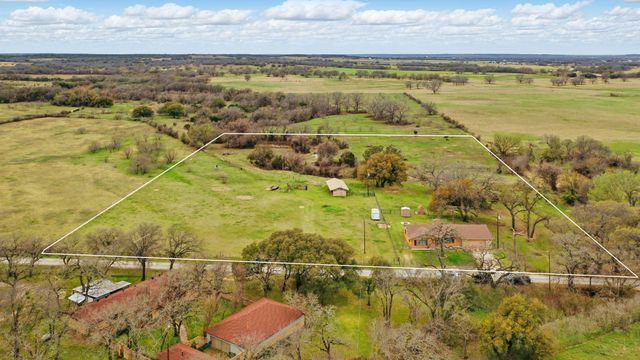 9200 Bethel Court, Lipan, TX 76462