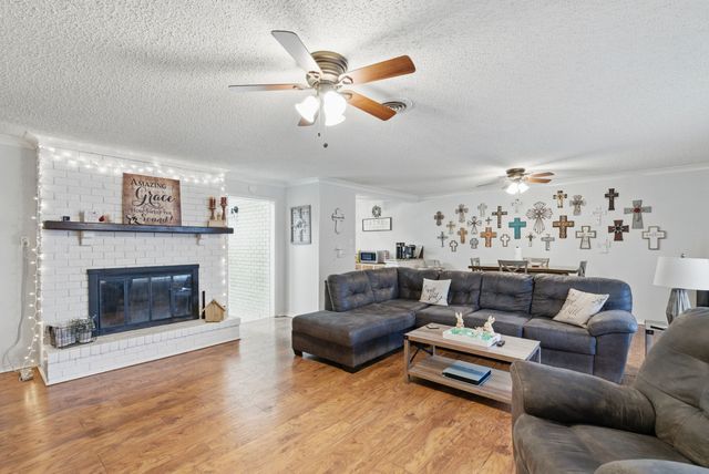 9200 Bethel Court, Lipan, TX 76462