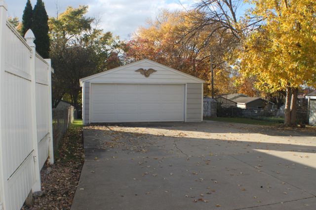 3555 6th Street NW, Rochester, MN 55901