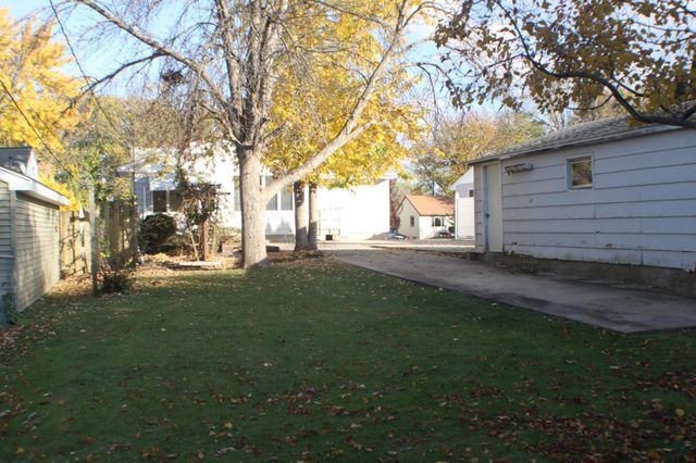 3555 6th Street NW, Rochester, MN 55901