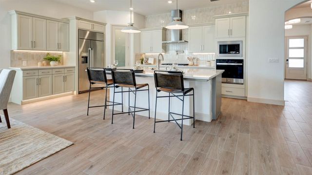 1675 N Blackwood Avenue, Clovis, CA 93619