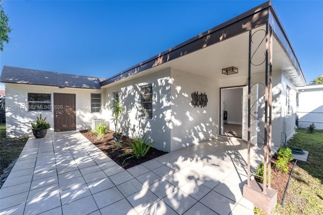1631 SW 21st Street, Miami, FL 33145