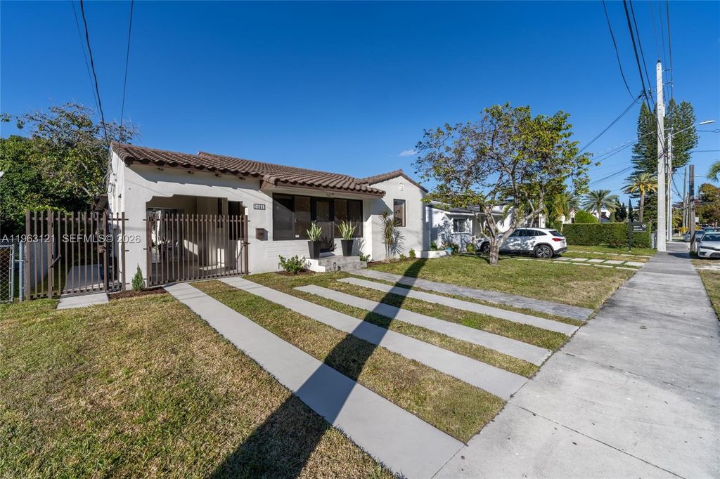 1631 SW 21st Street, Miami, FL 33145