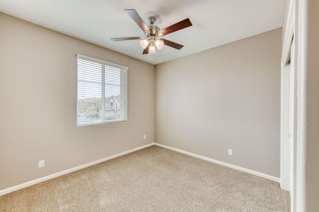 3037 Roche Lane, Clovis, CA 93619