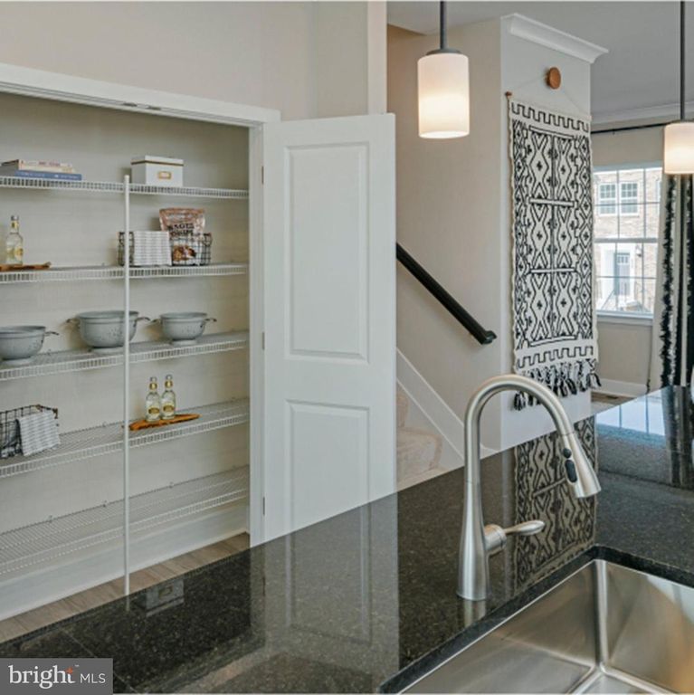 10588 ROUNDSTONE LN, White Plains, MD 20695