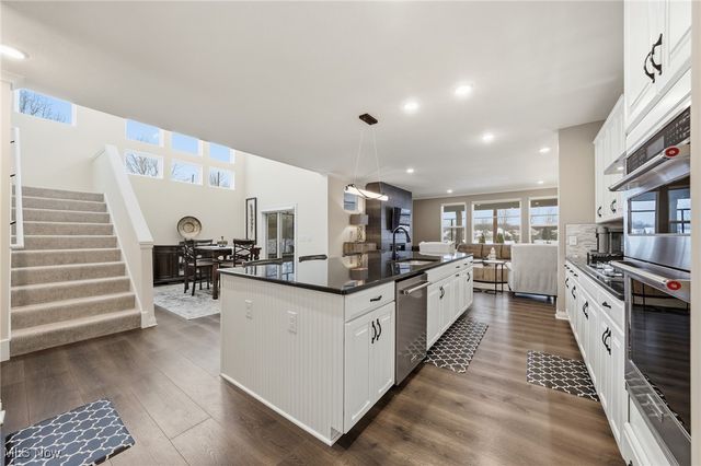 33452 St Marie Court, Avon, OH 44011