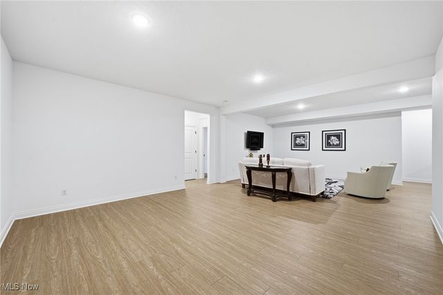 33452 St Marie Court, Avon, OH 44011