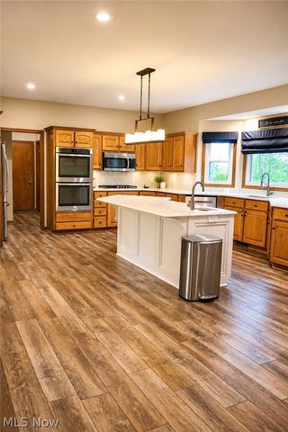356 Carol Way, Wadsworth, OH 44281
