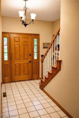 356 Carol Way, Wadsworth, OH 44281