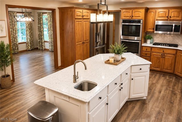 356 Carol Way, Wadsworth, OH 44281