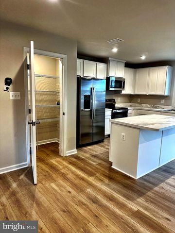 645 LAURELWOOD CIR, Winchester, VA 22601