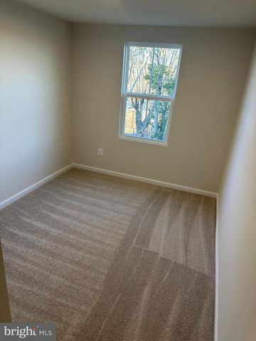 645 LAURELWOOD CIR, Winchester, VA 22601