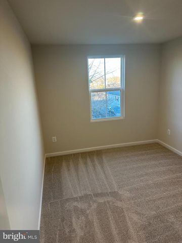 645 LAURELWOOD CIR, Winchester, VA 22601