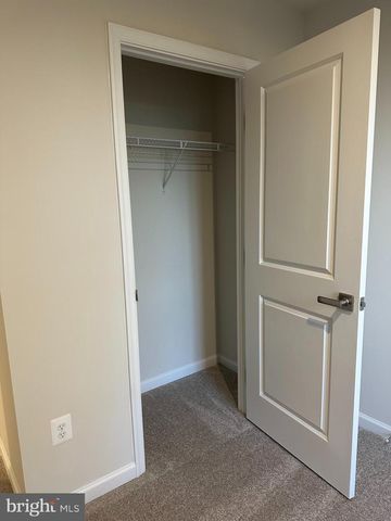 645 LAURELWOOD CIR, Winchester, VA 22601