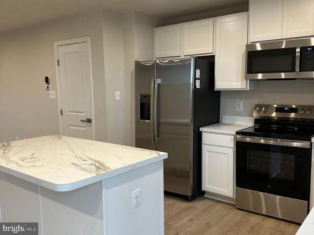 645 LAURELWOOD CIR, Winchester, VA 22601