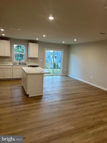 645 LAURELWOOD CIR, Winchester, VA 22601