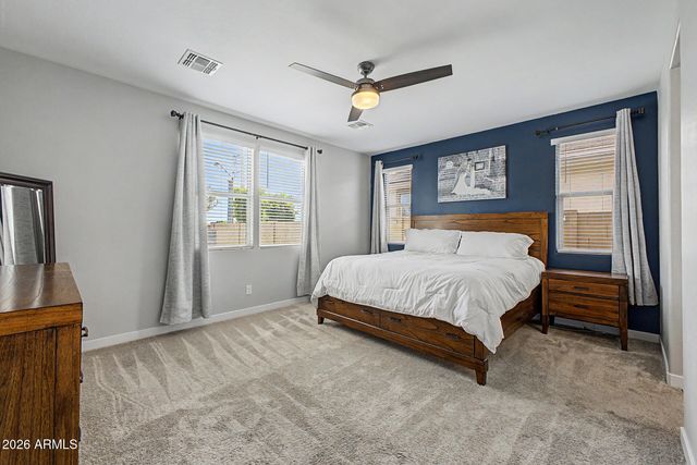 725 E LIBERTY Lane, Gilbert, AZ 85296